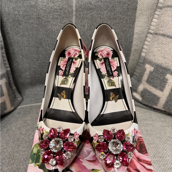 Dolce and Gabbana Shoes - Picture 3 of 5